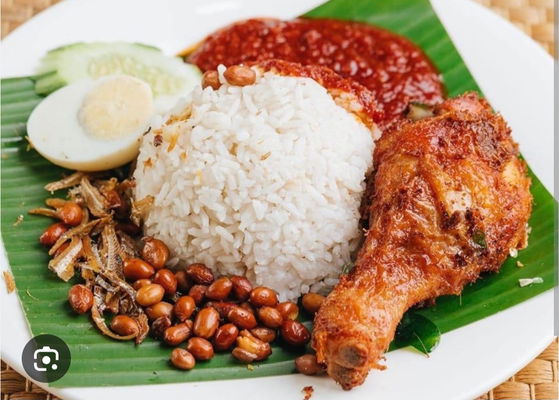 Nasi Lemak Ayam Goreng Berempah