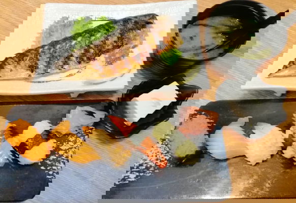 Gz03 Sushi To Saba Shioyaki Set