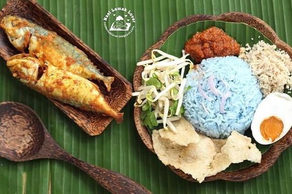 Nasi Kerabu Ikan Celop Tepung